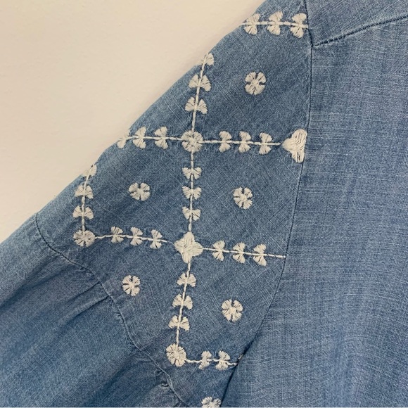 Womens Old Navy Embroidered Chambray Tassel Tunic Floral Balloon Sleeve Sz Large - Picture 3 of 10